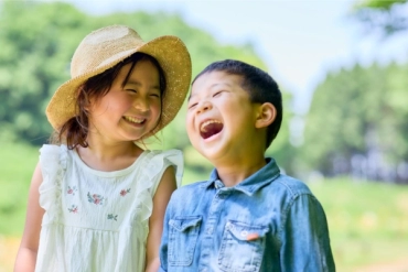 Art workshops for kids facilitate communication