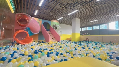 Ball pit and slides at F3 theme park, a sensory playground on this list