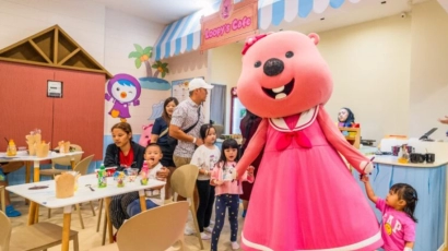 Loopy's cafe at the Pororo Park, listed as one of the family fun deals